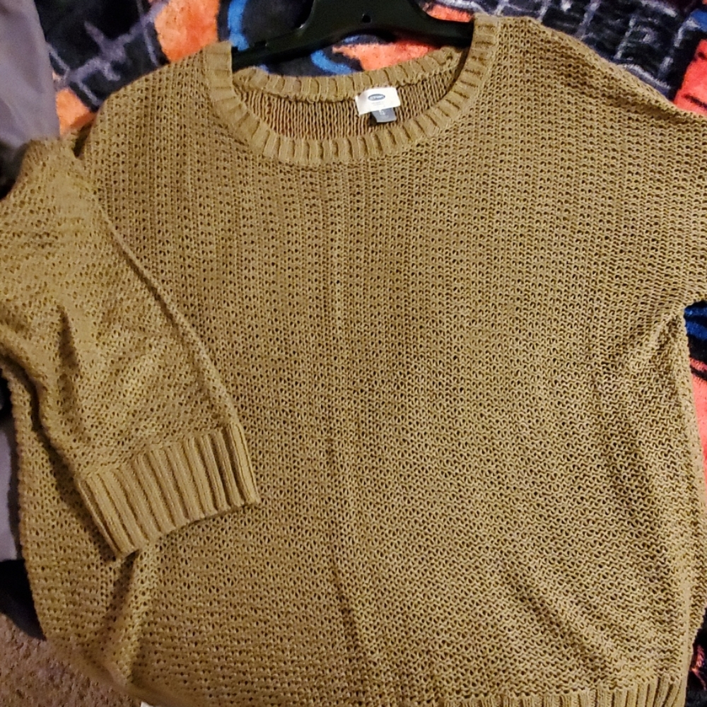 Sweater - Picture 4 of 4